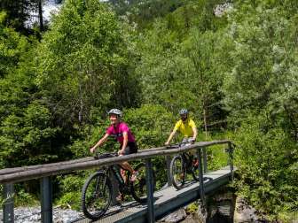 bikernetzwerk, ebike, blue sky, Tamina Valley, sun, Kunkels