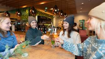 Winter, dinner, Flumserberg, toast, après-ski