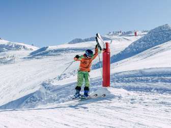 Child skiing on the Funslope on the Pizol