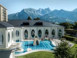 Tamina Therme_outdoor_pool_summer