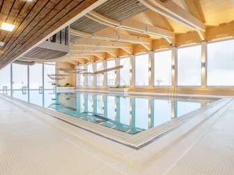 Swimming pool in the Flumserberg indoor pool