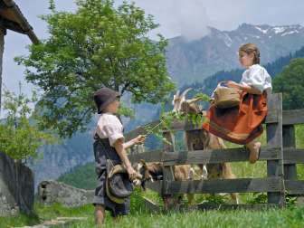 Peter, Alp, Heidi, Heidi and Peter, Heidi village, Geissen, history