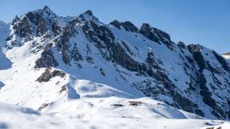 Alpine panorama, snow, mountains, family outing, signpost winter hiking trail, Pizolhütte, winter hike, winter hiking, high-altitude hike