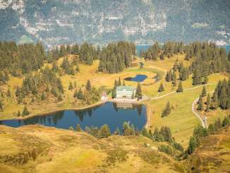 Hike, UNESCO World Natural Heritage Tectonic Arena Sardona, children, Seebensee, fossils, mountains, Sardona, geology, family excursion, Seebenalp, hiking, Alps, geogallery, Alpine folding, Maschgenkamm