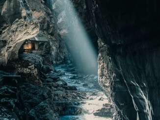 Incidence of light in the gloomy Tamina Gorge