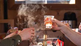 toast, Fläsch, group, carriage ride, romantic, culinary, Rösslikutsche, friends, Rössliposcht, fondue, fondue carriage, Maienfeld